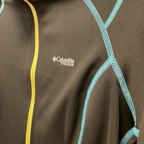 Columbia pullover - Picture 10 of 10